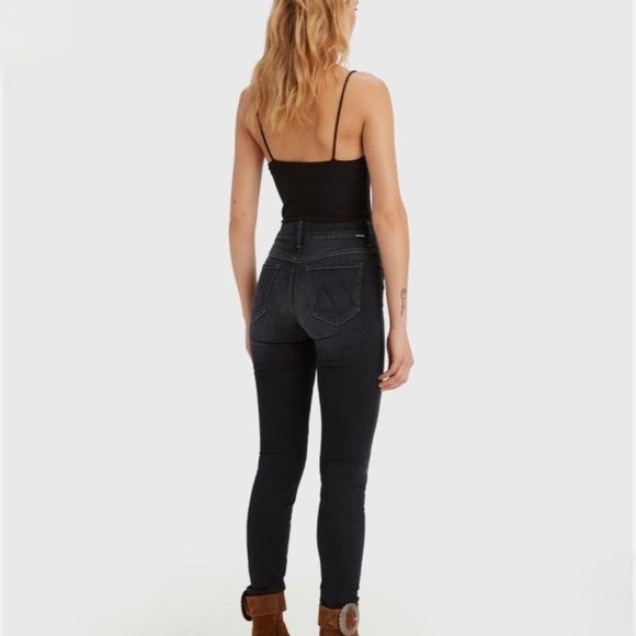 MOTHER High Waisted Looker Skinny Jeans in Coffee Tea or Me Size 27 - Picture 3 of 9